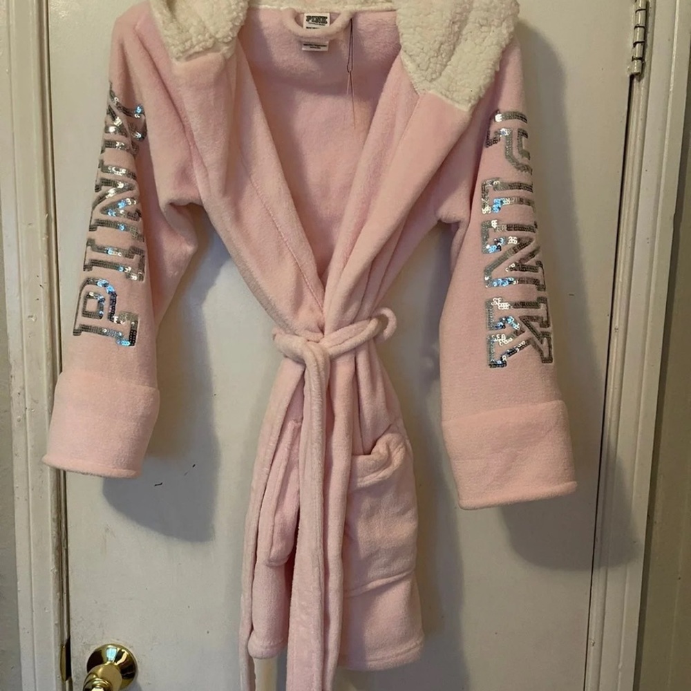 Victoria SECRET PINK ROBE